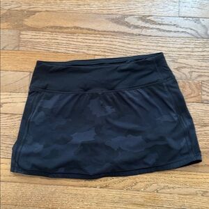 Lulu lemon black Camouflage Skirt